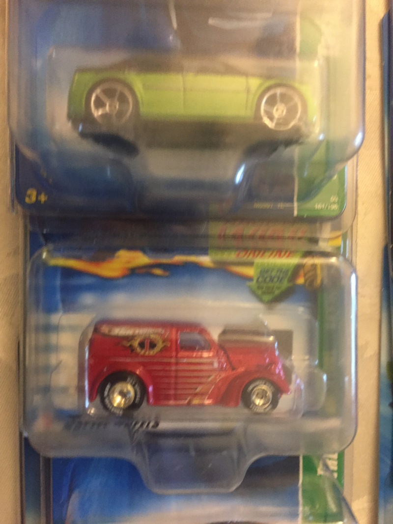 Illustration for article titled Colossal Die-Cast Collection - Box 67 - Whattaya Know, Hot Wheels!